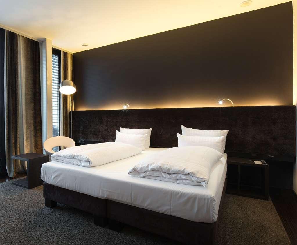 Saks Urban Design Hotel Kaiserslautern Room photo